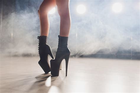 how to dance in heels: the art of balancing elegance and discomfort